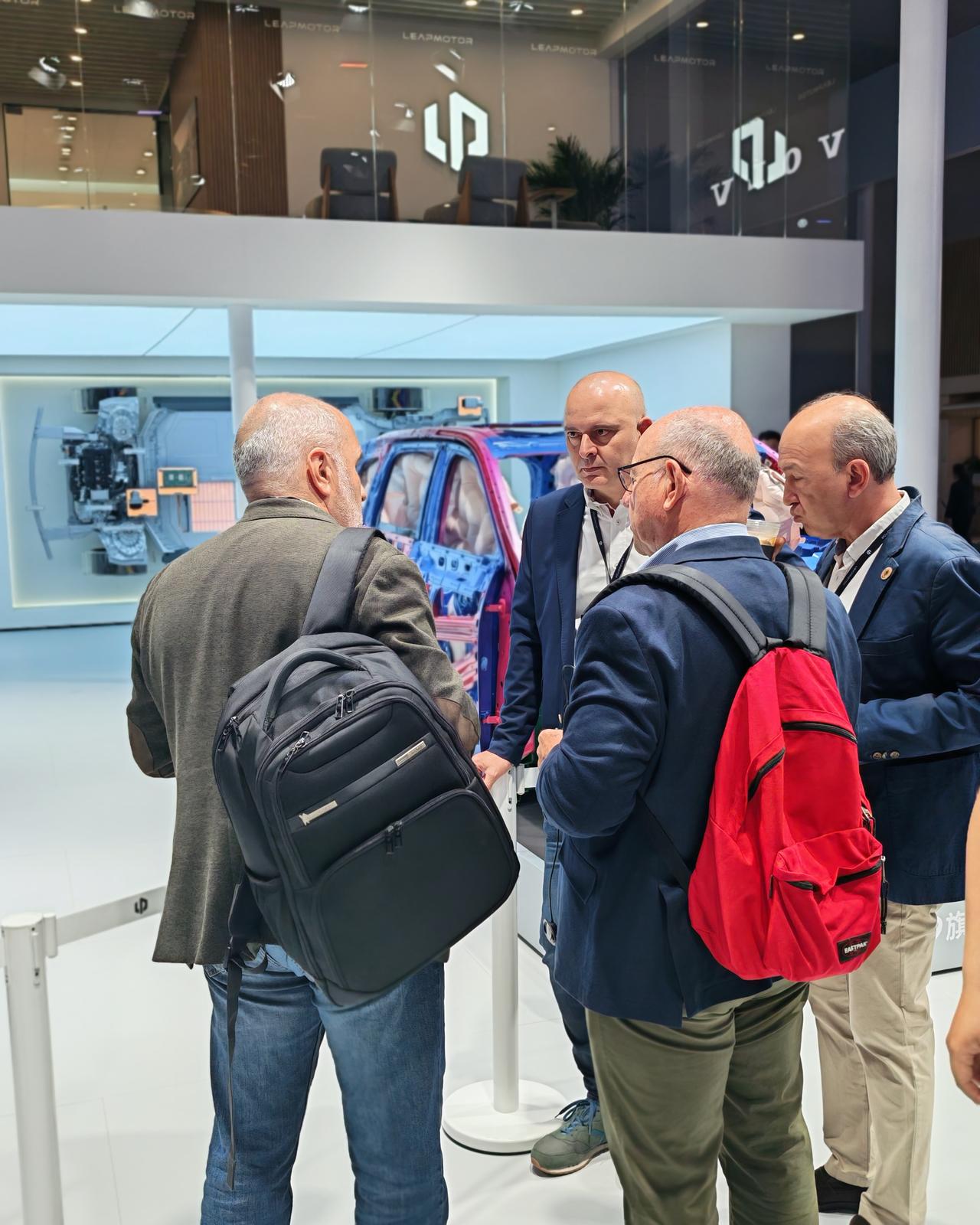 保持品质稳定，保持造型延续，以零跑目前在国内与海外的态势，这家新势力已经跑通品牌