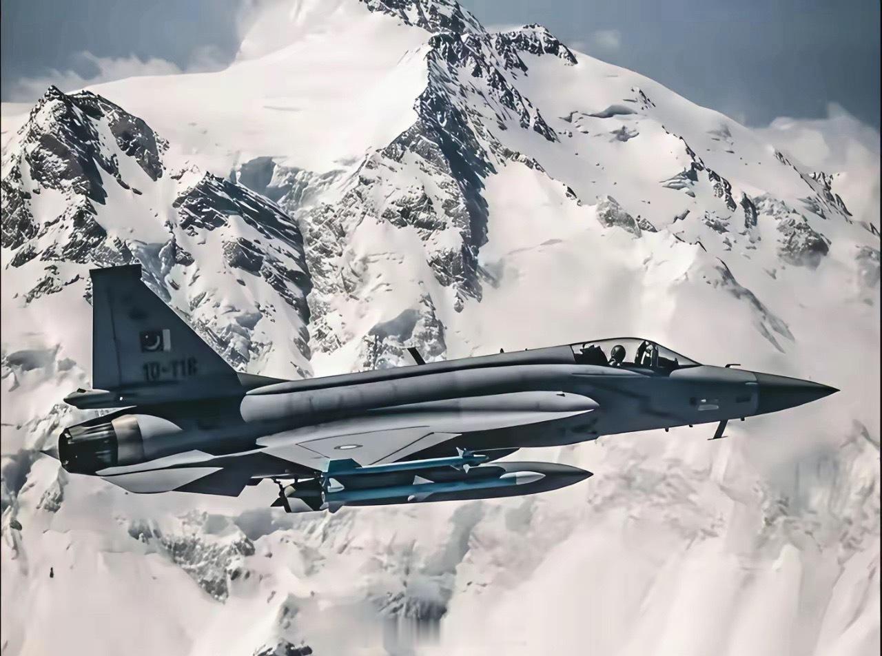 伊朗媒体已经正式确认，巴基斯坦空军已经在德黑兰上空建立了禁飞区以保证巴基斯坦代表