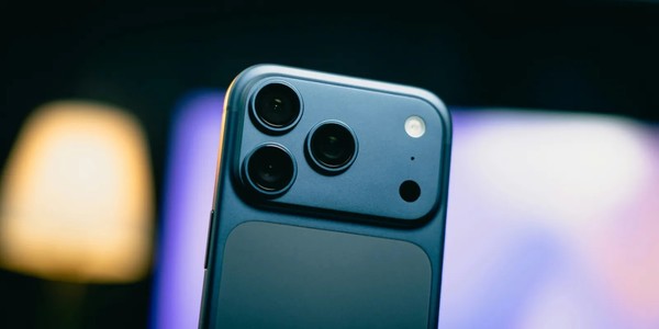 iPhone 18 Pro带来三大升级：可变光圈+自研C2基