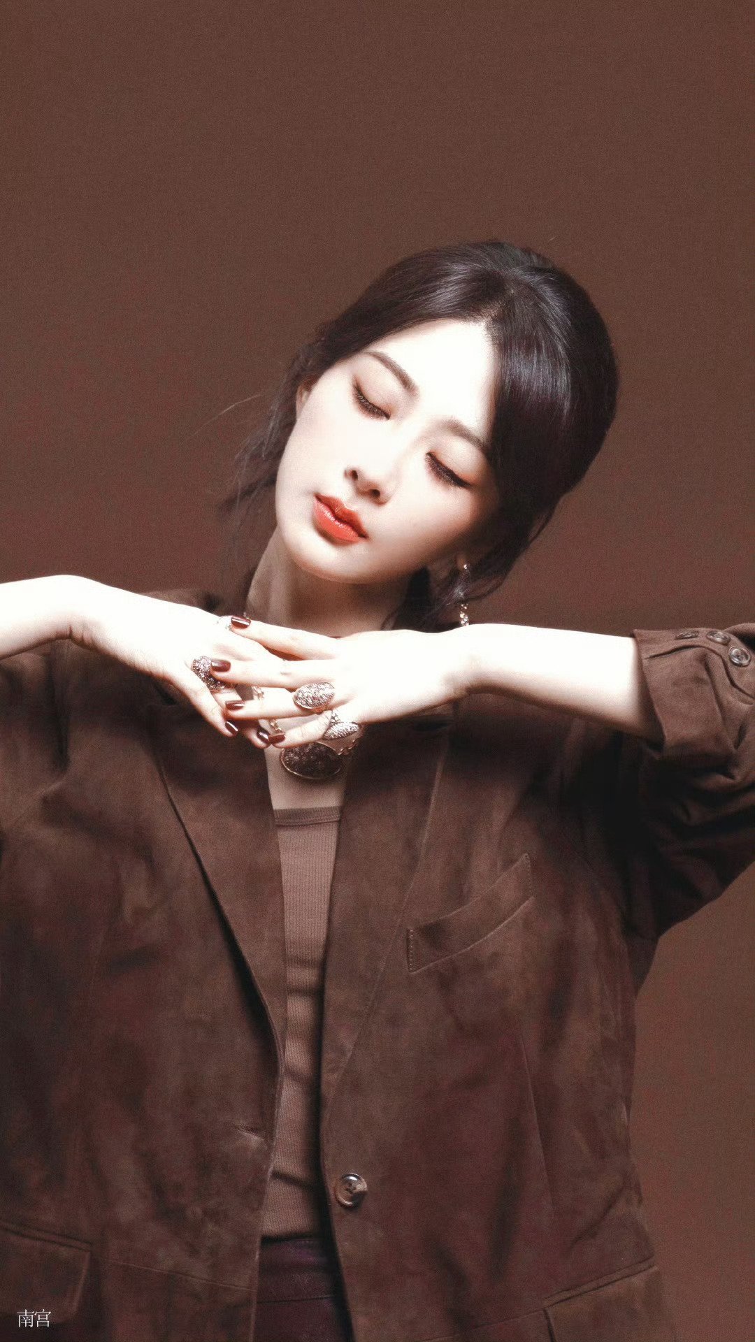 杨紫  yz杨紫李祯yz杨紫家业你是乱花欲渐中唯一用青睐燃烧的星火燎原【杨紫李祯