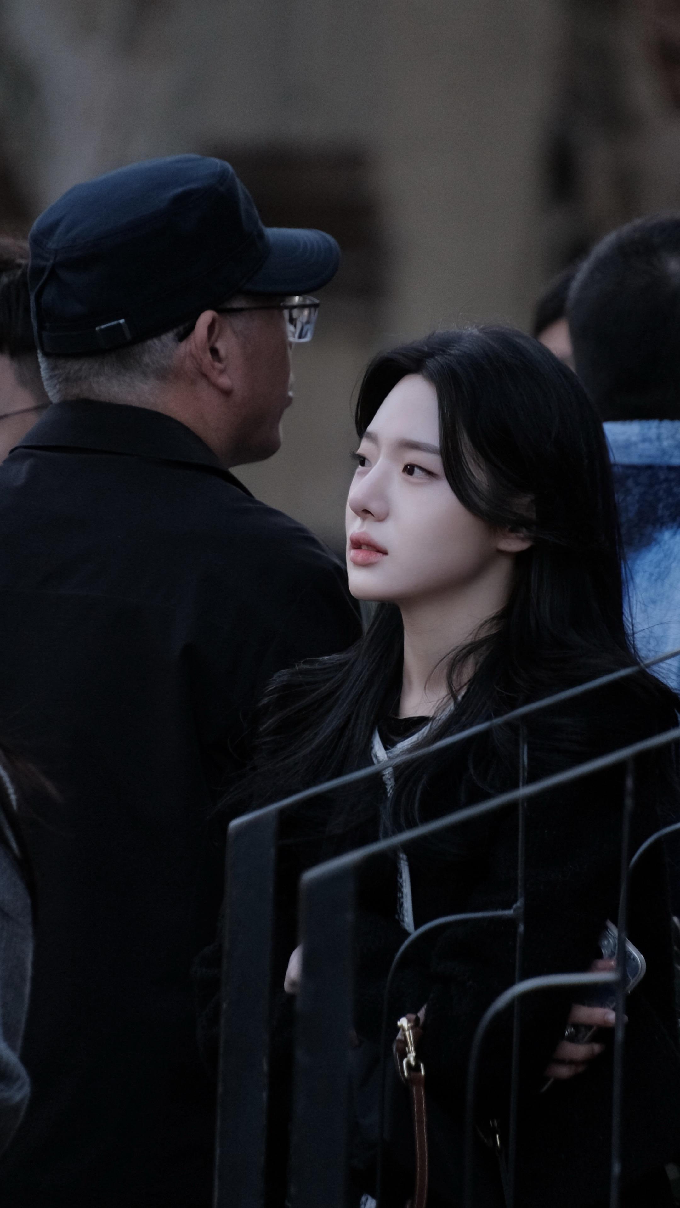 上海街拍。我好像拍到了高允真…