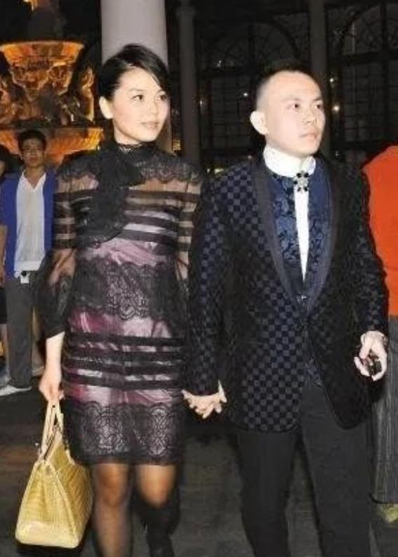 2008年，王珂巨亏了4个亿，刘涛找到秦海璐，我走投无路了，你能借我点钱吗？秦海