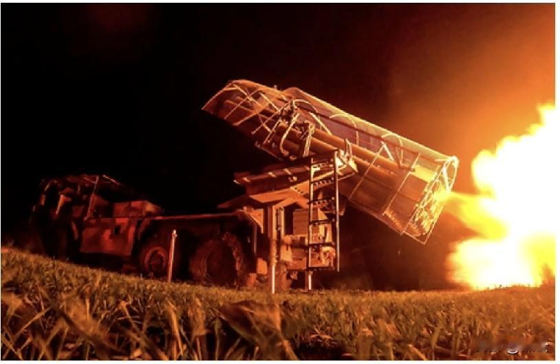 俄军击退乌军在库皮扬斯克方向三次进攻



12月31日，塔斯社消息， 俄罗斯国