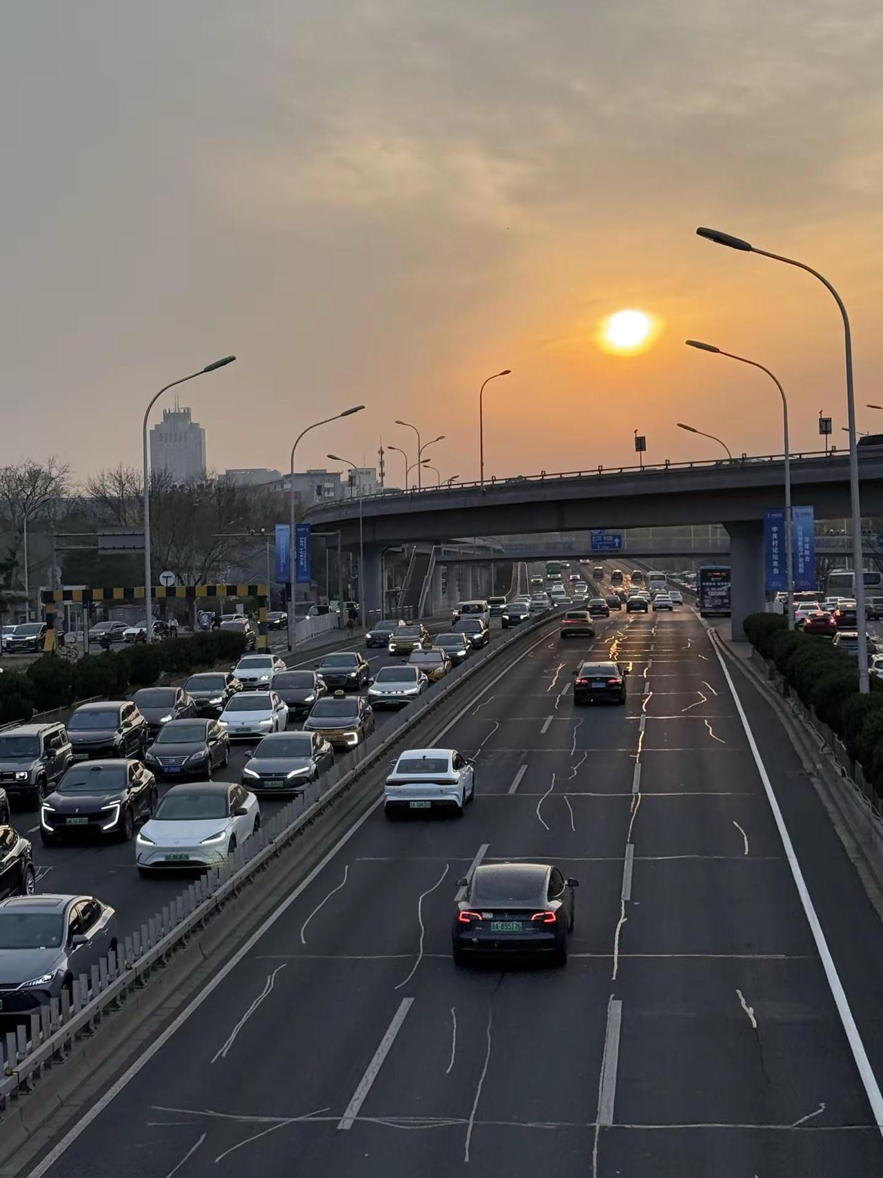 天行健，君子以自强不息