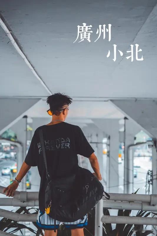 广州小孩哥坐地铁上学睡过23个站这事上热搜了，属实让人心里不得劲儿。12月29日