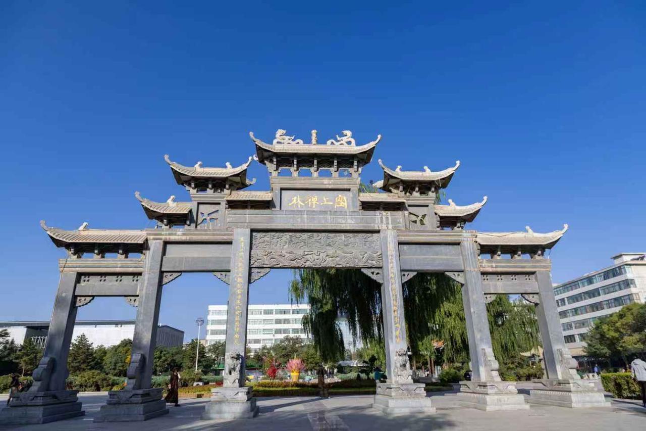 【11、张掖大佛寺】张掖人嘴真紧，藏着一尊亚洲最大的卧佛不说，我也是到了张掖之后