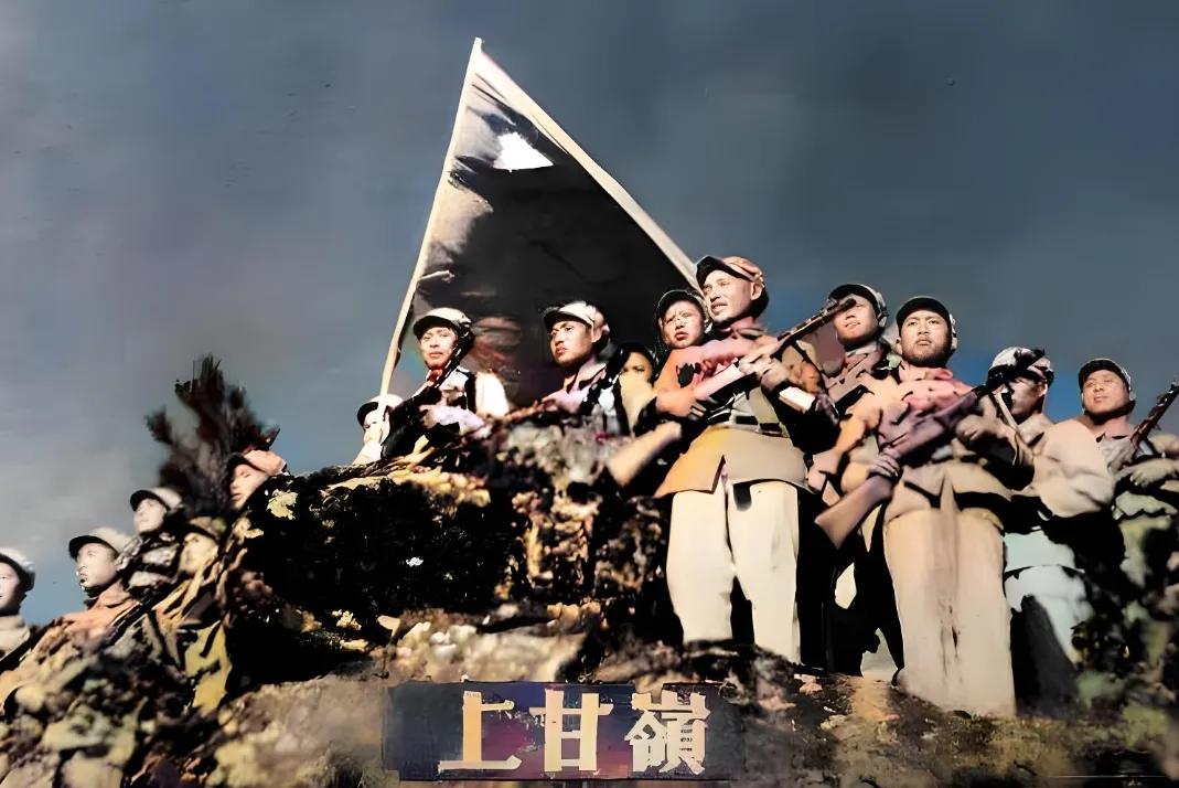 解放前的旧中国，像一潭淤积了百年淤泥的死水，从鸦片战争的炮火到八国联军的铁蹄，再