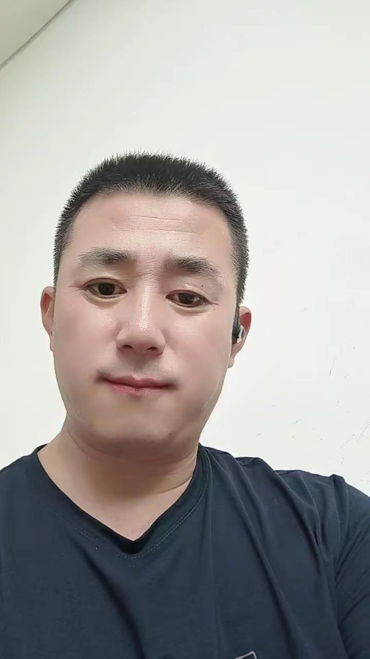 不知是不是年纪大了，越来越喜欢这些老歌曲很好听的歌曲。