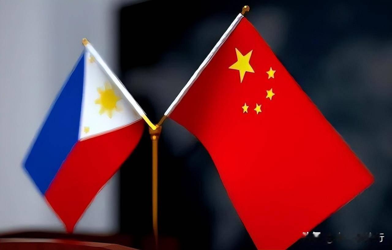 东盟外长会刚结束，菲律宾就迫不及待地在南海搞事情，把中国的警告当耳边风。先是美菲