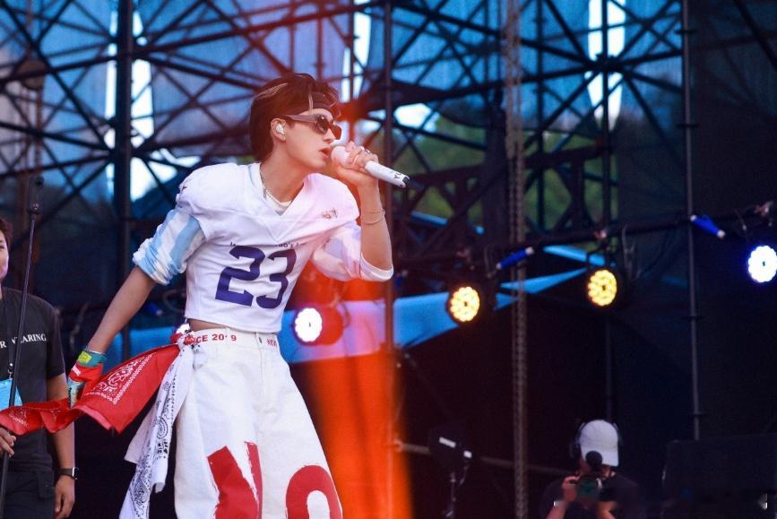 姚琛入选Apple Music年度最佳榜单 奠定自身华语乐坛影响力 不断深耕音乐