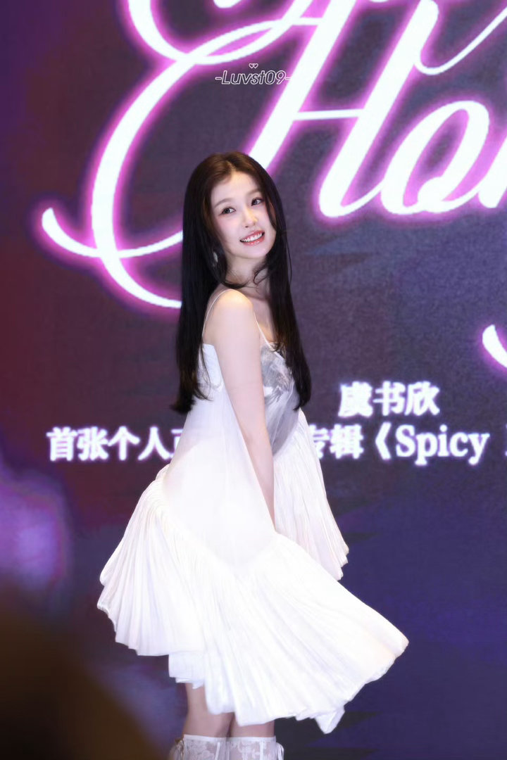 妈粉多真的太正常不过了这也太小孩子了吧好可爱啊.. 