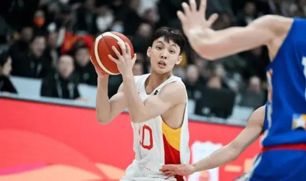中国男篮31分大胜蒙古男篮，在我看来表现最好的是这四位:
1、首节后半段替补出场