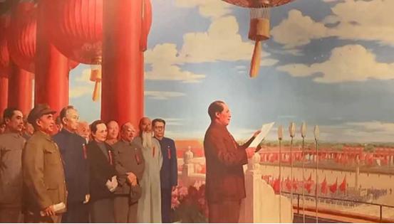 1949年，开国大典林伯渠宣布：“请毛主席升旗！"林伯渠并未意识到这句话犯了个错