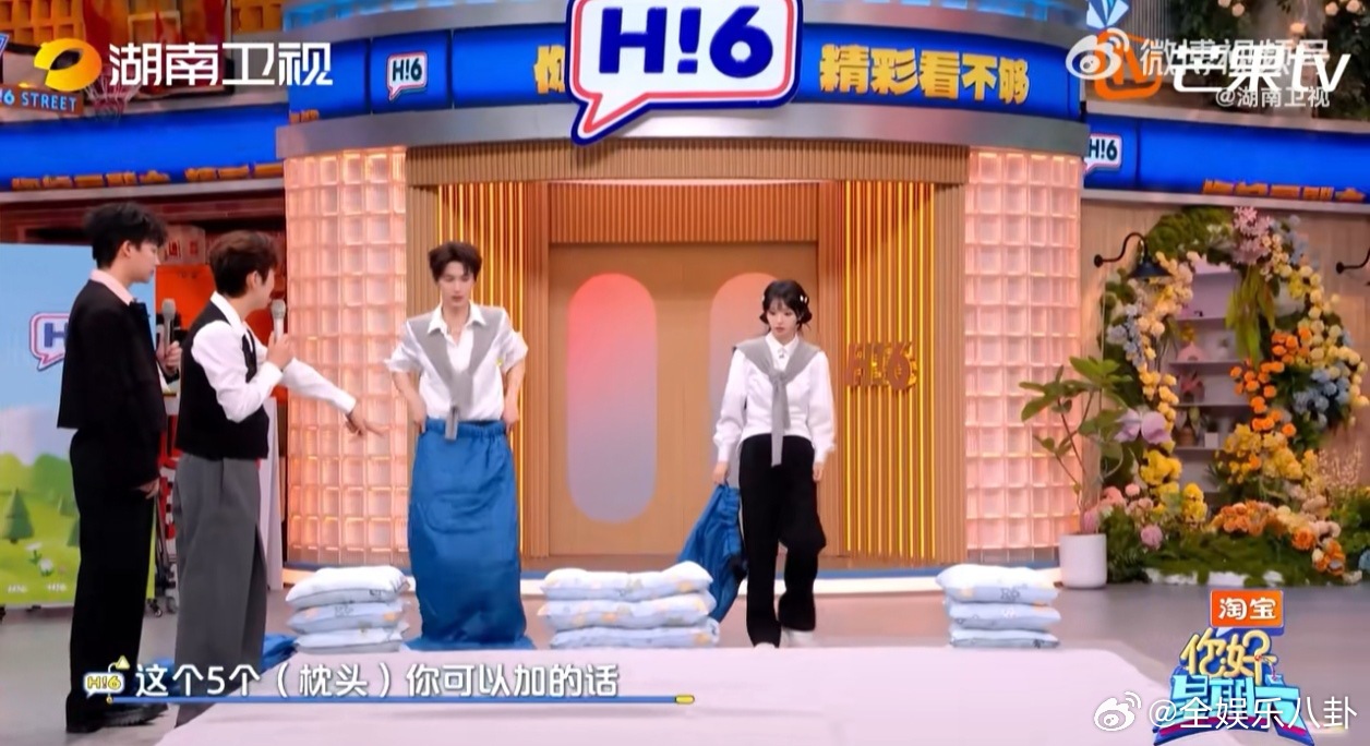 谁说甜妹不能充满力量？田曦薇的跳高就是最好的证明，柔中带刚，太飒了！田曦薇跳高好