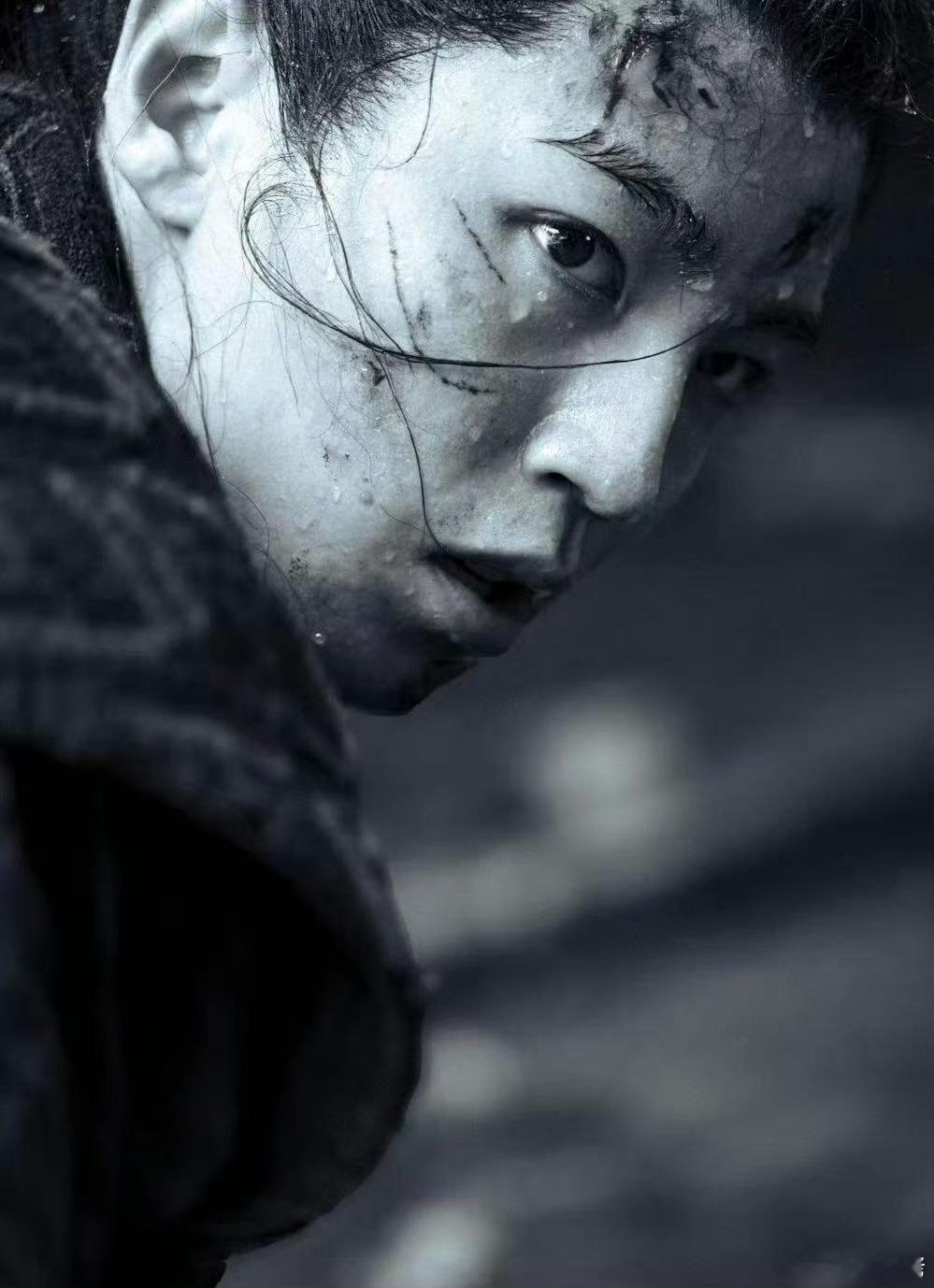 王俊凯狄仁杰剧照 陈正道放出来的王俊凯电影狄仁杰，他古装这么帅的。 