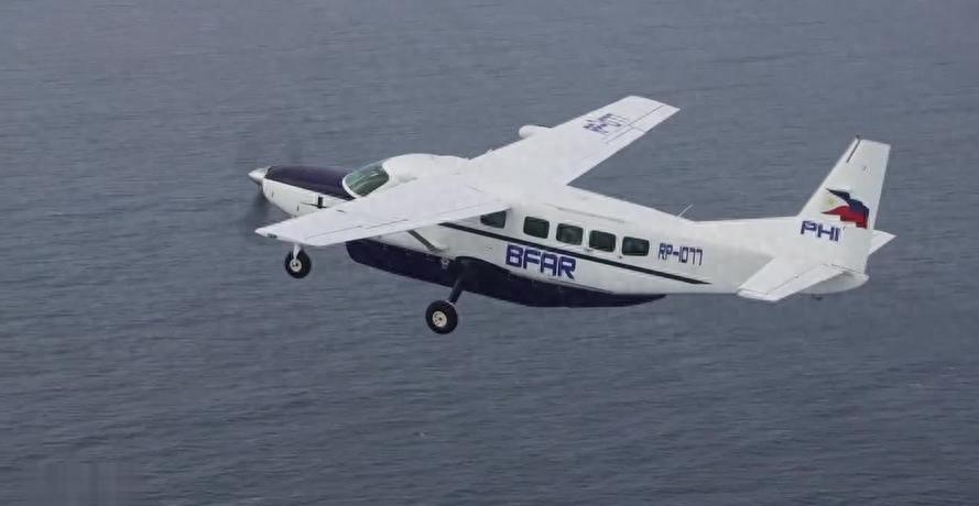 近期，南海黄岩岛附近空域上演了一幕极具警示意义的场景，菲律宾多次派机侵闯中方领土