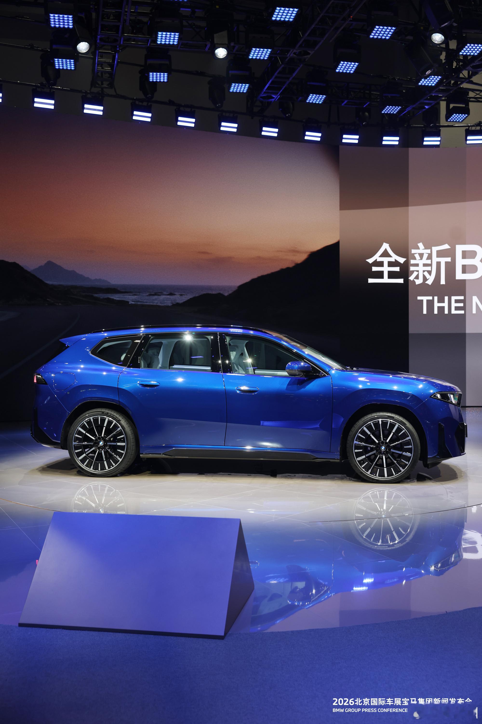 国产的新世代BMW iX3长轴距版，108.7度电池，刚刚曝光的纯电CLTC续航