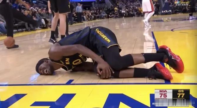 勇士官宣：巴特勒右膝受伤痛苦倒地退赛 被搀扶离场无奈咧嘴笑北京时间1月20日，在