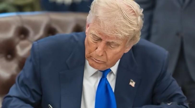 美国总统特朗普表示，已就明尼苏达州局势与官员进行了良好沟通，并暗示妥协可能正在形