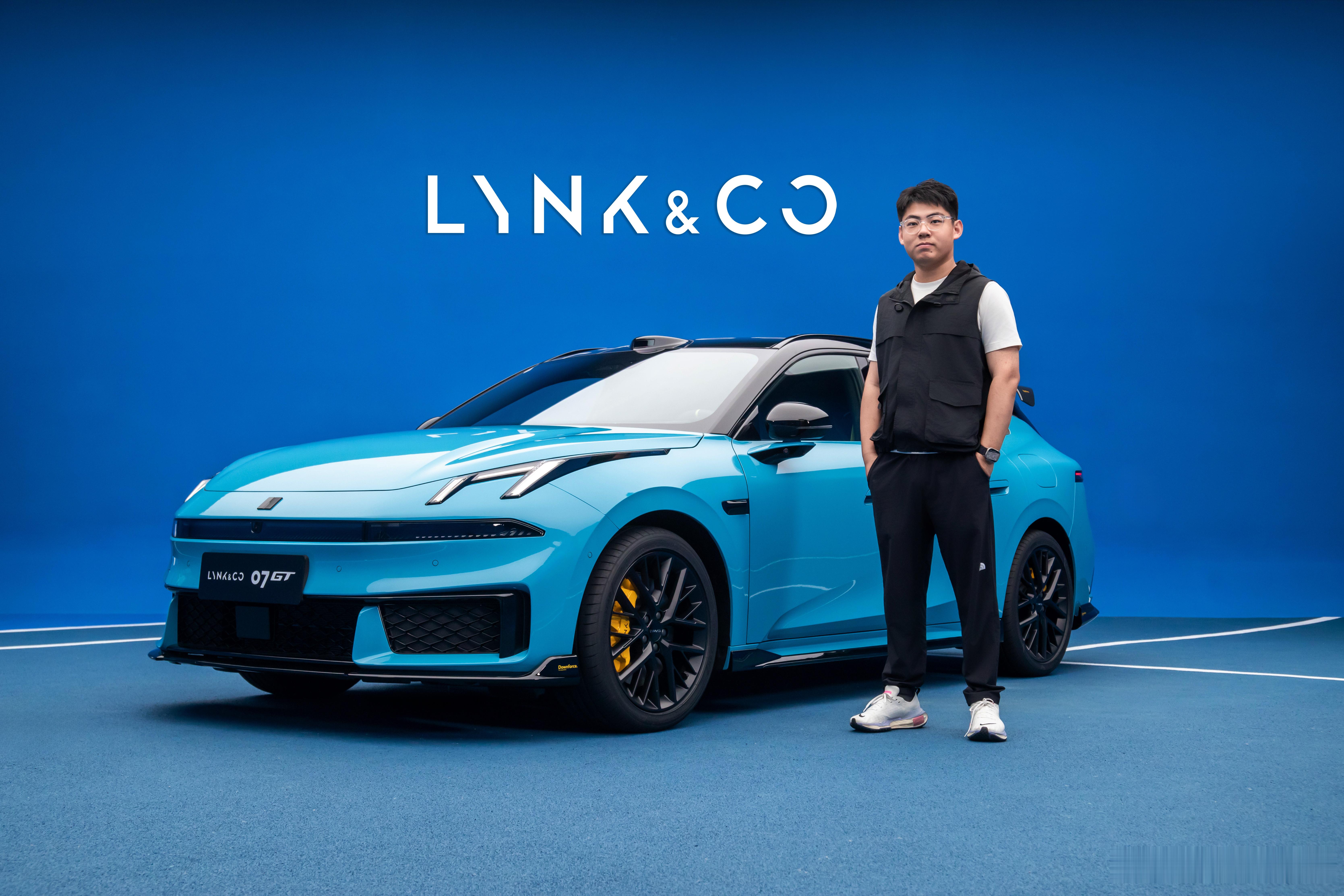 领克07gt 今天看到实车了！就这么和大家说吧这车不可能给你卖15万