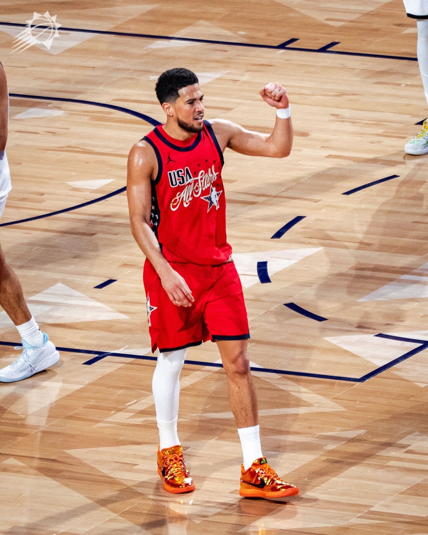 星辰队战胜世界队！拿下第一场👊菲尼克斯太阳 ｜旭日东升