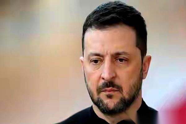 我跟你说，这招真的绝了。
“要选是吧？可以。你们出钱，你们派人来保证安全，顺便帮