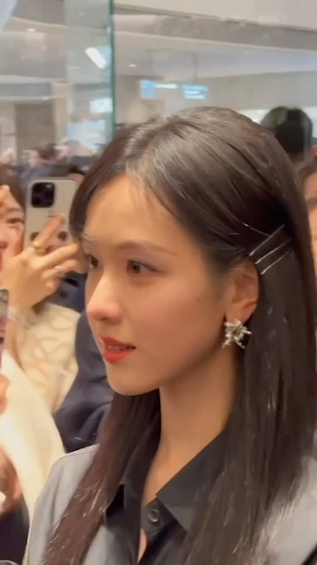 陈都灵 现在是影视剧里的白月光代餐吧？ ​​​
