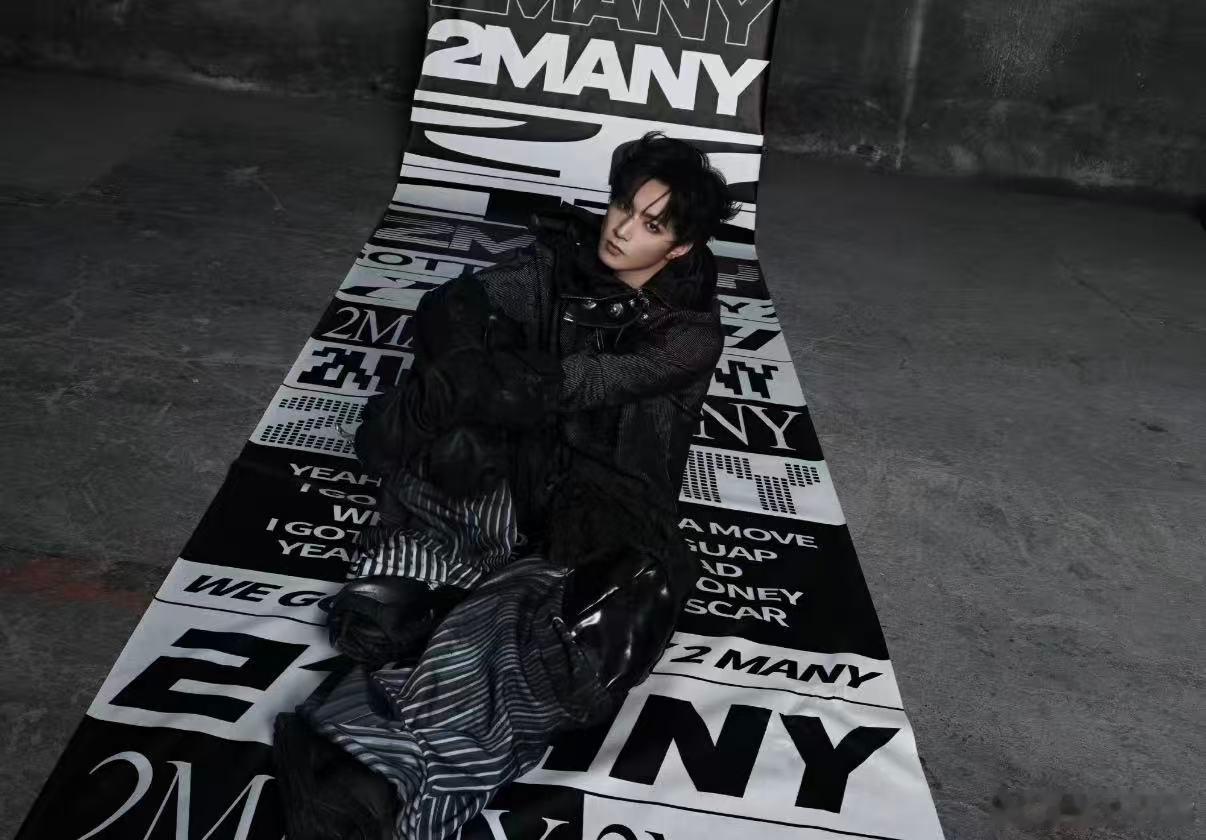 刘耀文正数第一来了 谁懂啊！刘耀文新歌造型直接帅到心巴上，银发造型又帅又野，又酷