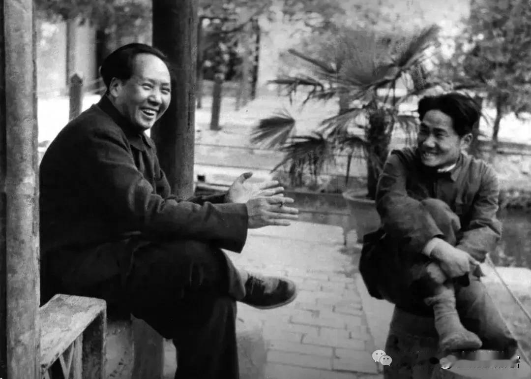 “岸英是我一生的痛……”

毛岸英是毛主席心中永远的牵挂与伤痛。昔日亭下闲谈、院