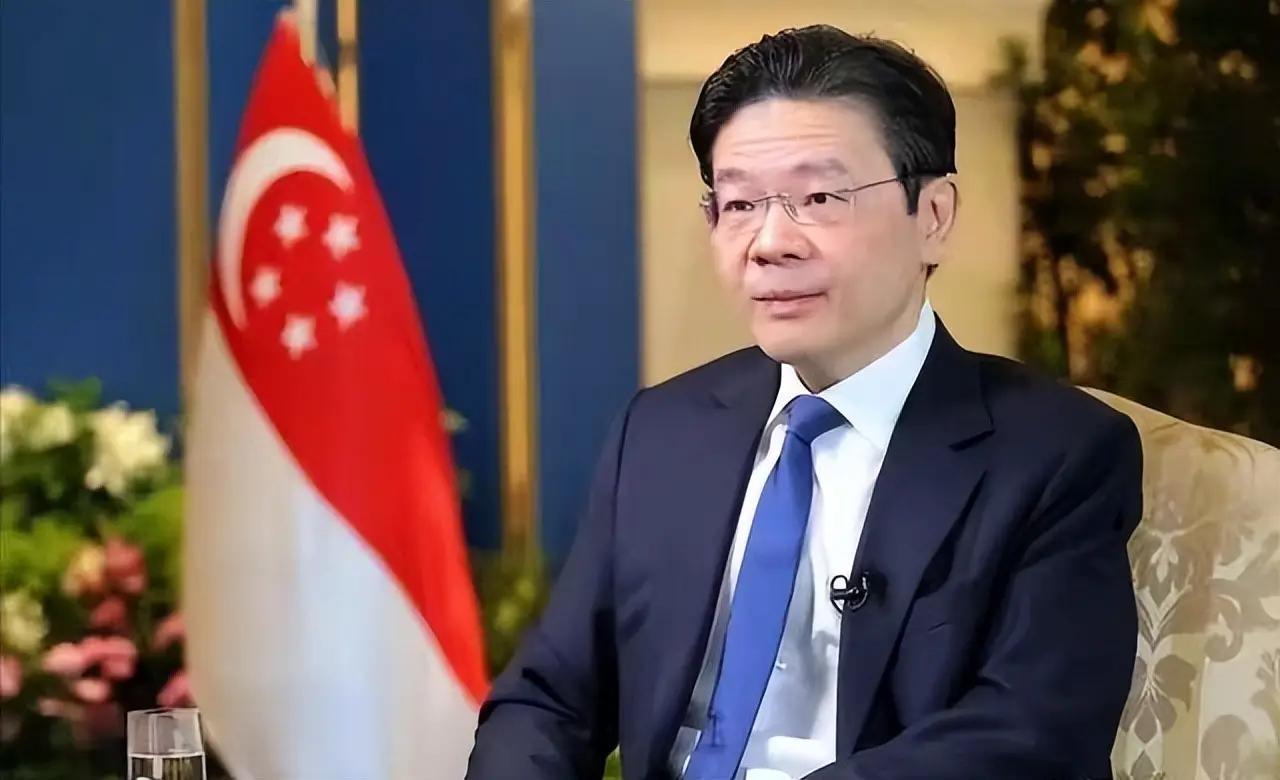 新加坡总理黄循财作出表态，中国已经是可与美国匹敌的竞争对手！
 
8月23日晚，