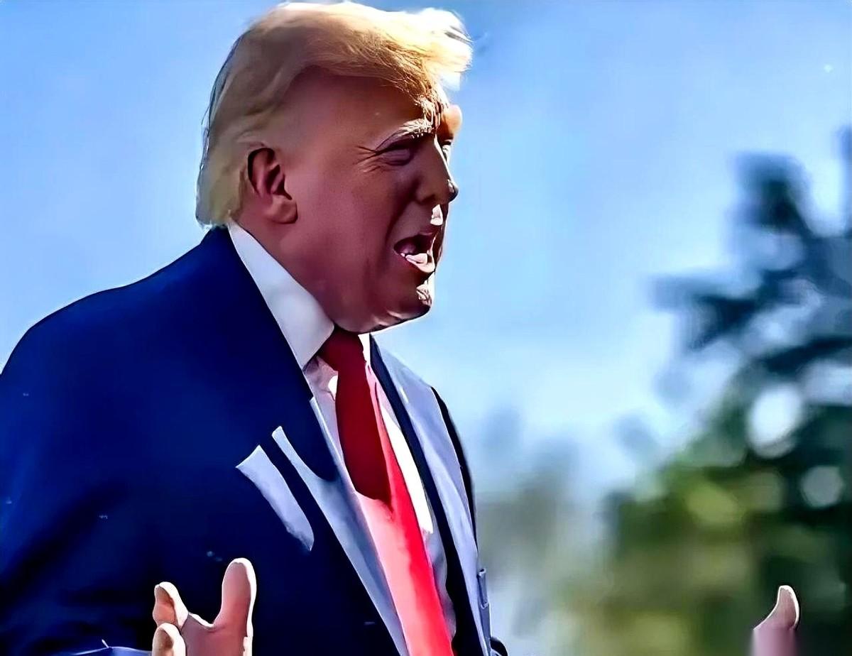 看最近两个月美国对伊朗的这出中东连环局，简直就像在看一场剧本拿反的真人秀。
前一