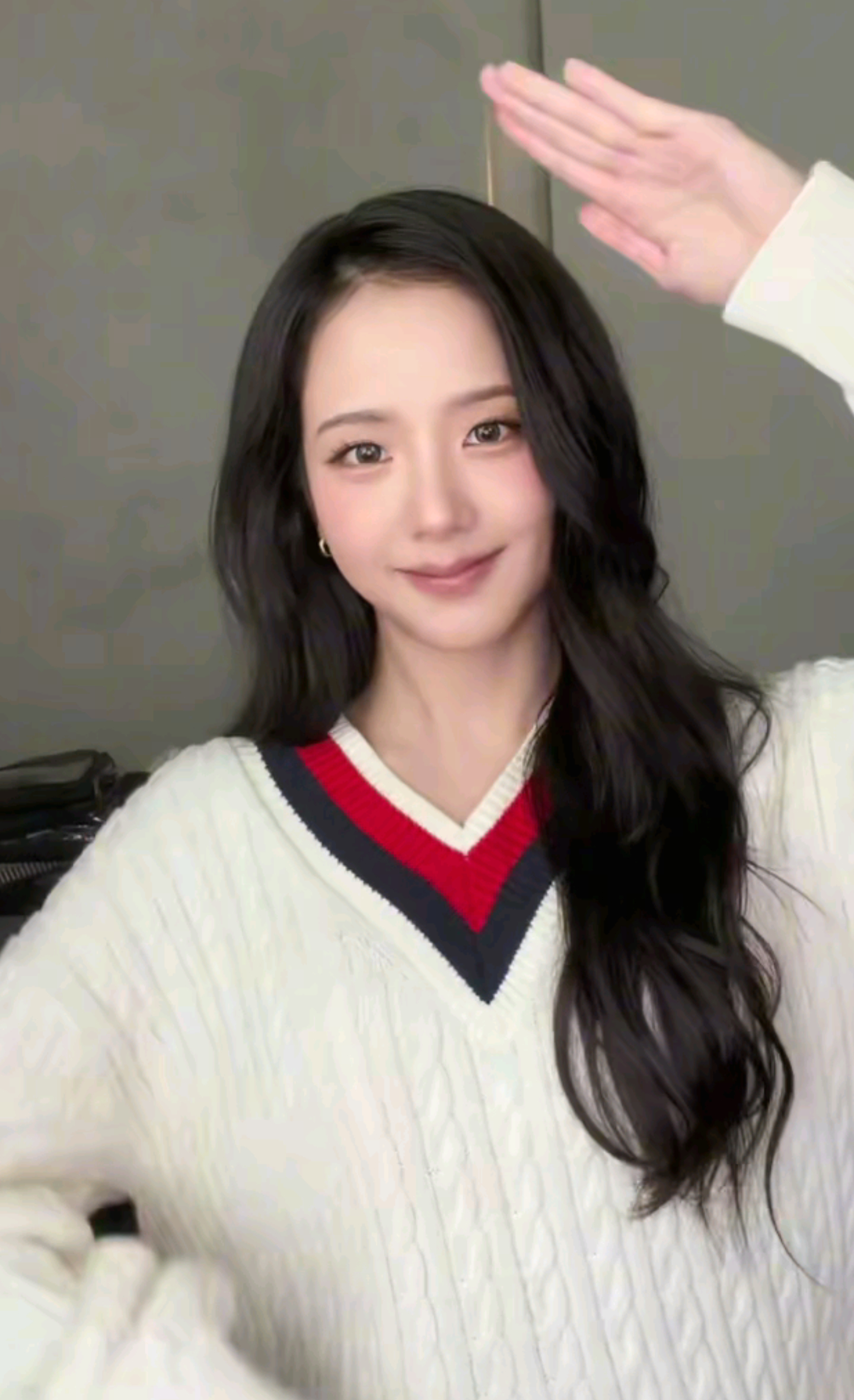 妆前VS妆后妆前好俊啊我崩溃了妆后好美啊我崩溃了 ​​​