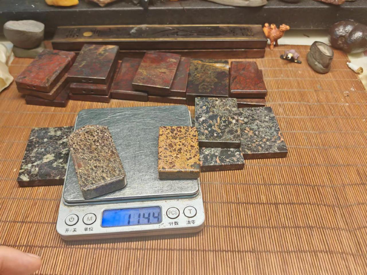 吃喝玩乐分享计划 求高手鉴定 有谁识得此宝物 模型制作 用一张图片证明你是文玩爱