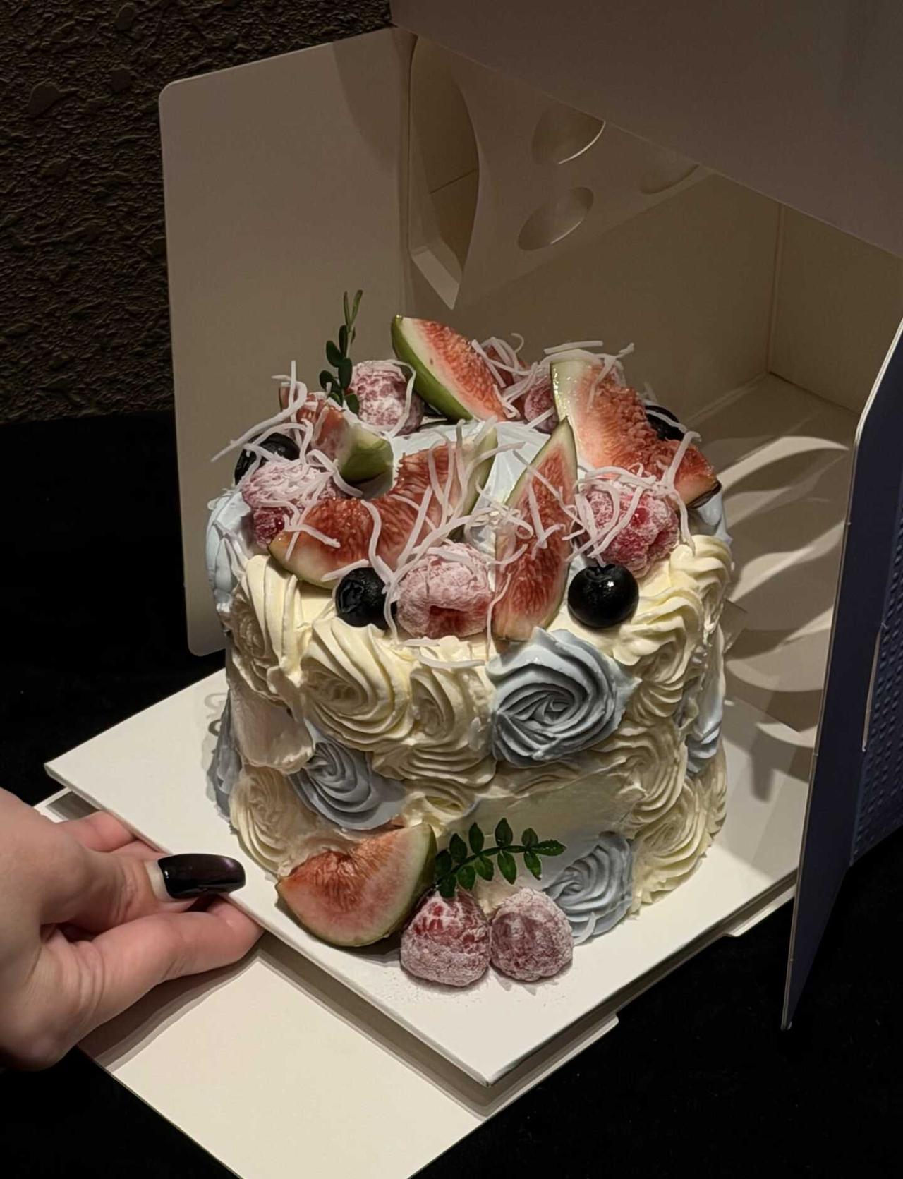 广州新的！！好美腻miu系小蛋糕🩵
高颜值甜品 甜品拯救世界 甜品治愈一切 吃