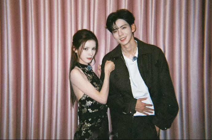 合伙人原班人马回归《合伙人》第二季惊喜官宣，原班人马全员归来！张予曦和毕雯珺再度