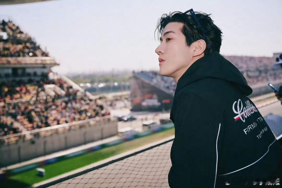 十日终焉官宣李治廷李治廷转发十日终焉 惊喜来得猝不及防！李治廷加盟《十日终焉》，