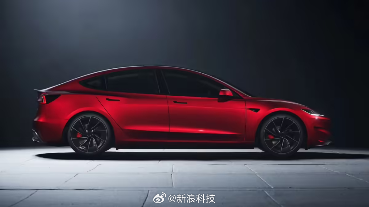 【特斯拉正研究三电机版Model3】随着特斯拉 Model S 与 Model 