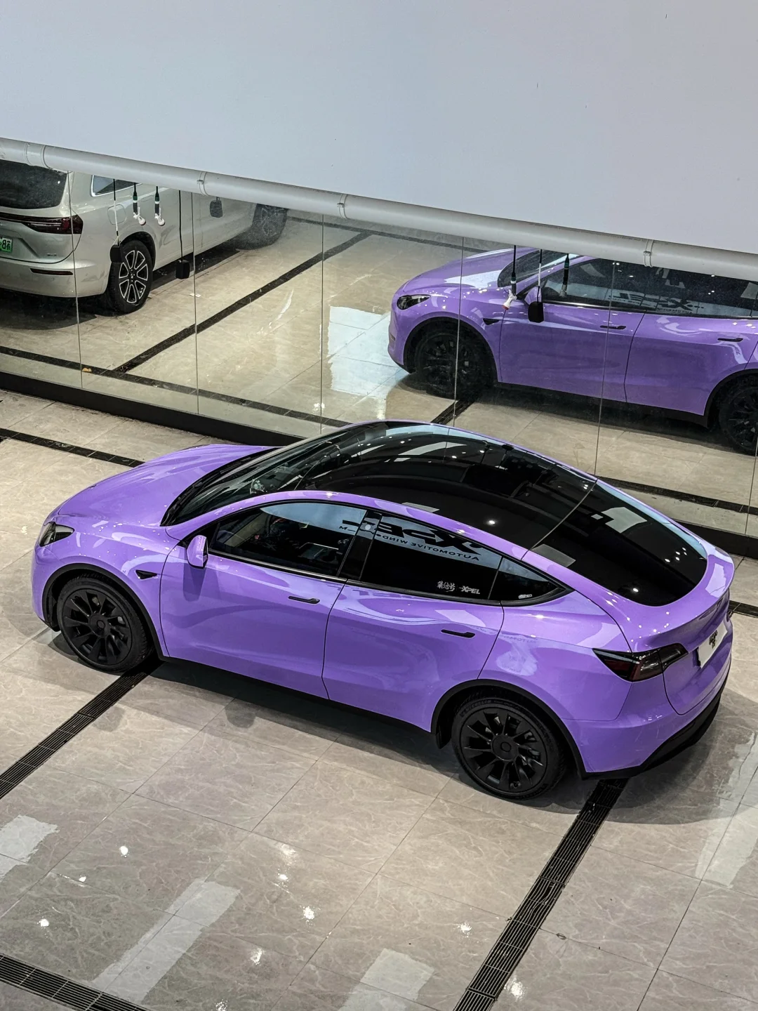 不被定义的特斯拉改色，自己喜欢才是绝版