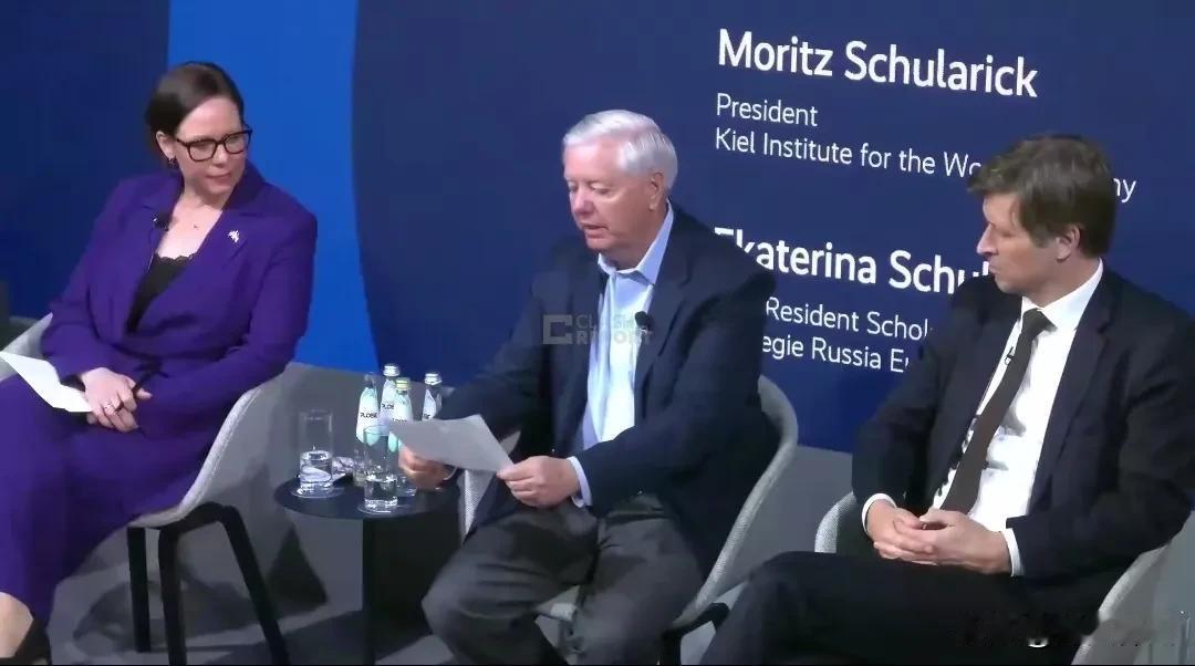 美国共和党籍参议员格雷厄姆今天（北京时间2月14日）在慕安会上喊话欧洲议会：“你