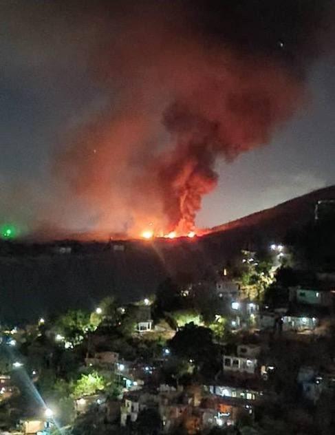 据美国有线电视新闻网
报道，参议院军事委员会事先并未被告知今晚美国可能在委内瑞拉