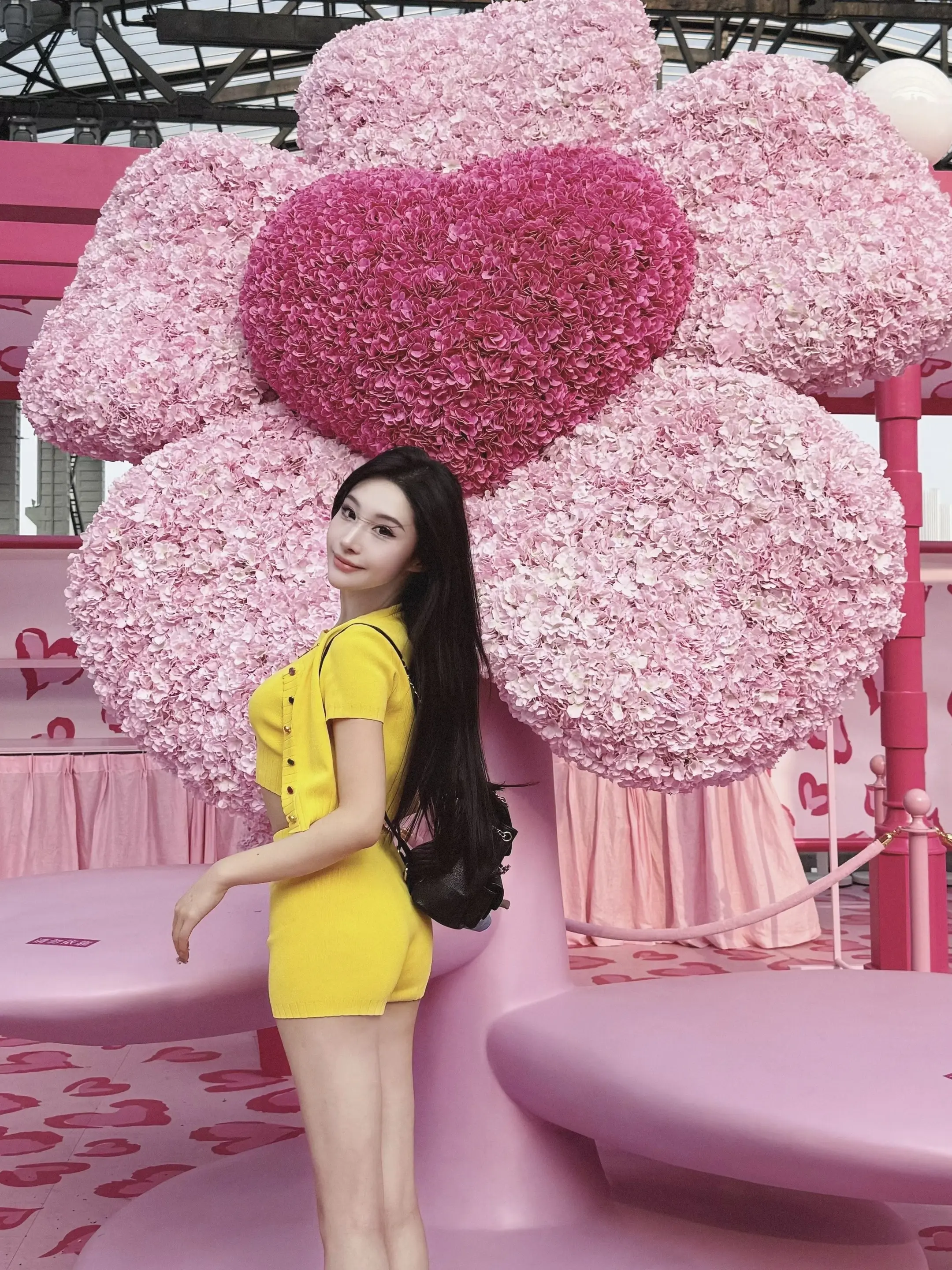 上海巨型Hello Kitty也太可爱