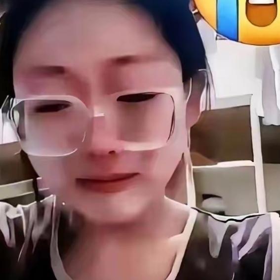 毕业第三年，她给妈打了个电话，认了个憋了四年之久的错：当初一个月一千五，真不少。