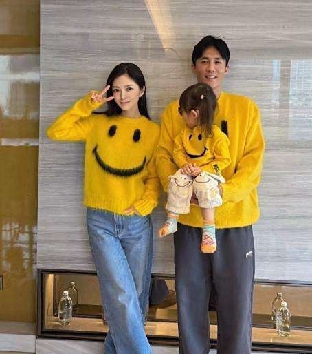 杜淳老婆王灿长得不比女明星差吧，怎么没有出道呢？ ​​​