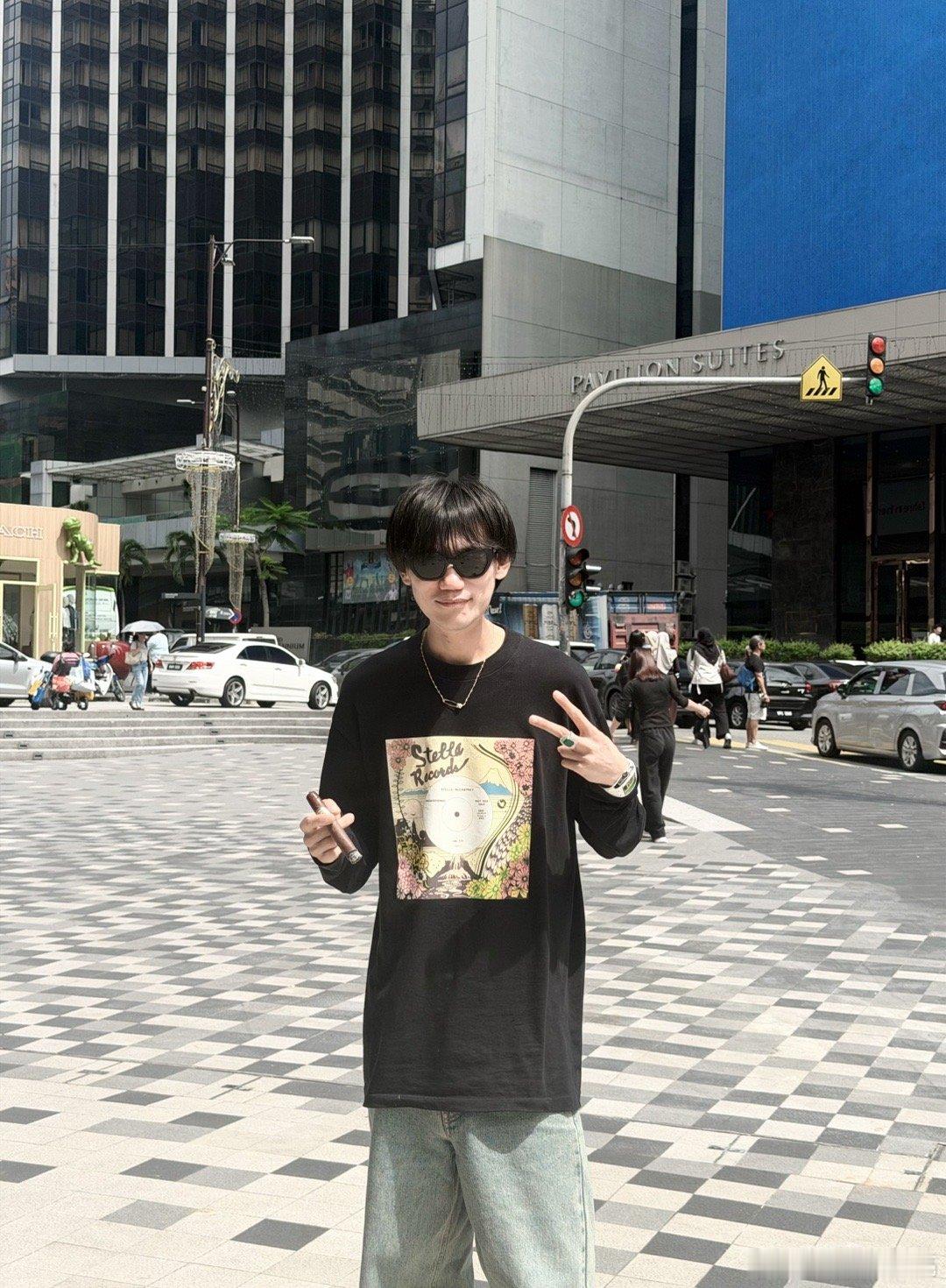 马来西亚🇲🇾真特么是个神奇的地方！ 我服了🙏 心服口服！ 搞不定大不了不玩
