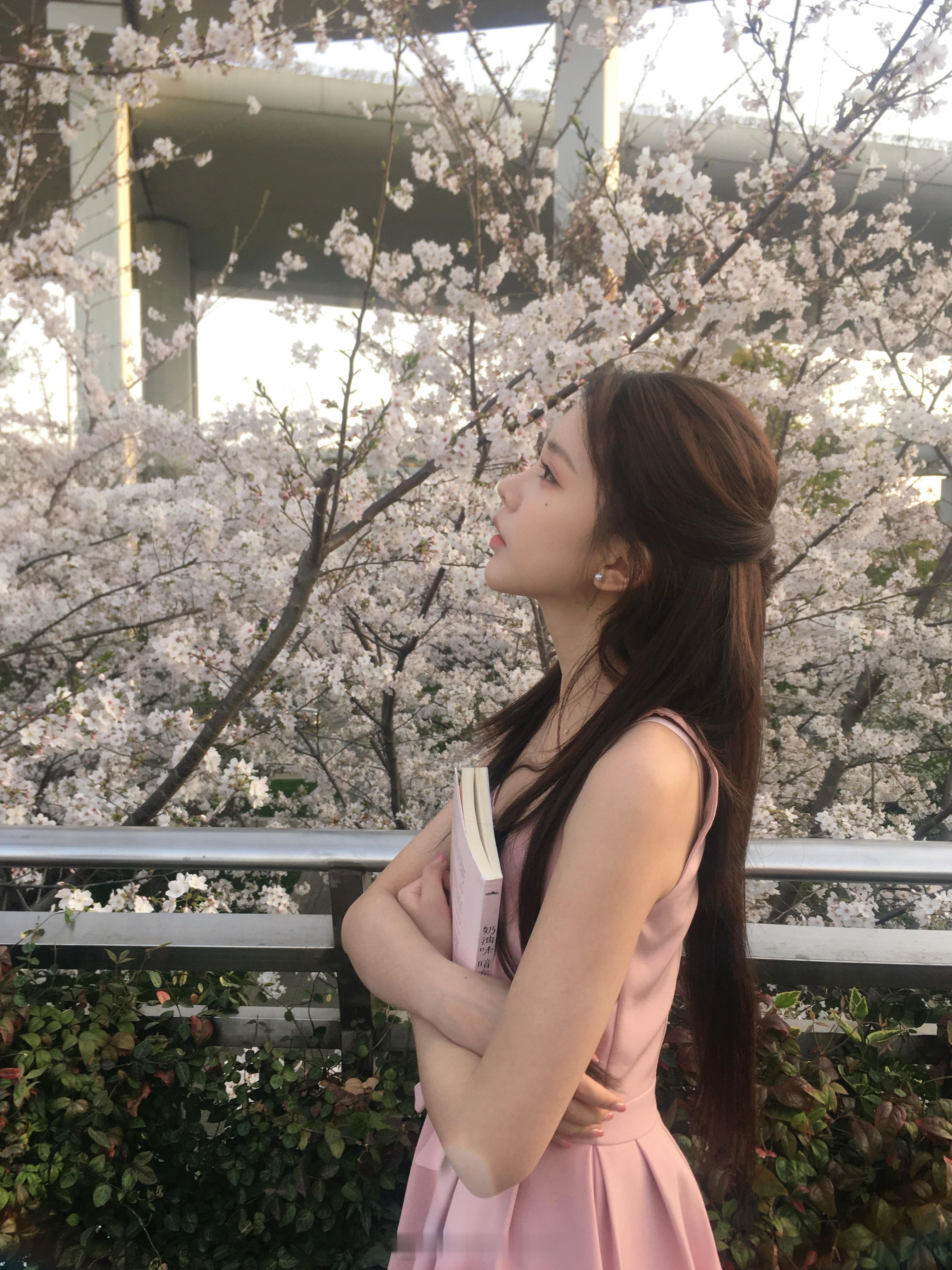 Sakura🌸📖 ​​​