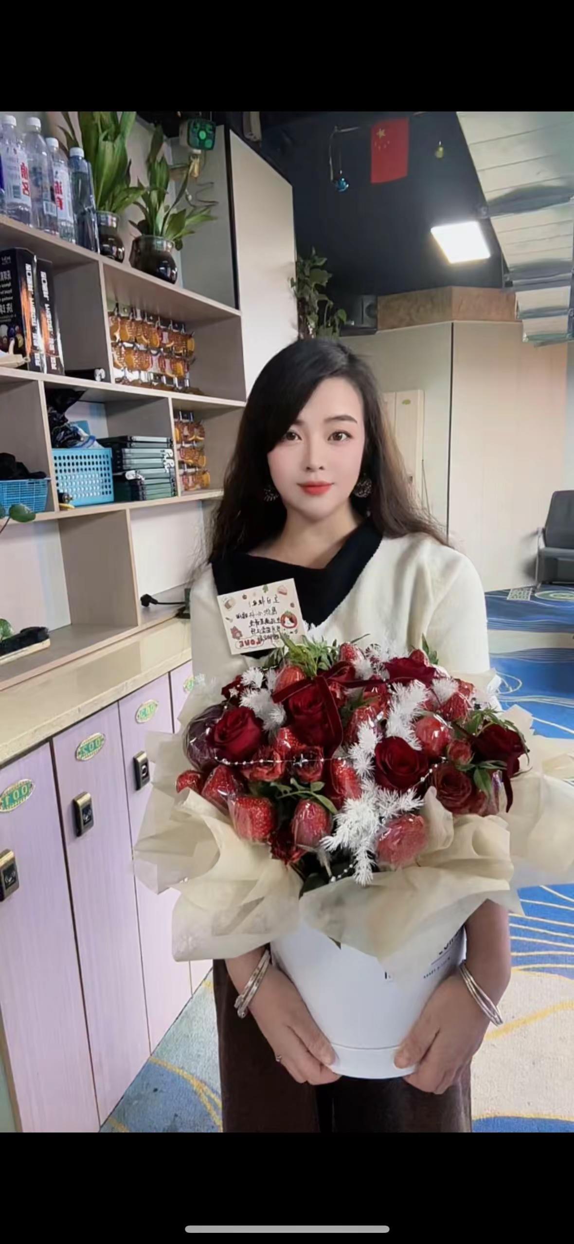 希望在奔四的路上顺顺利利，健康且快乐。