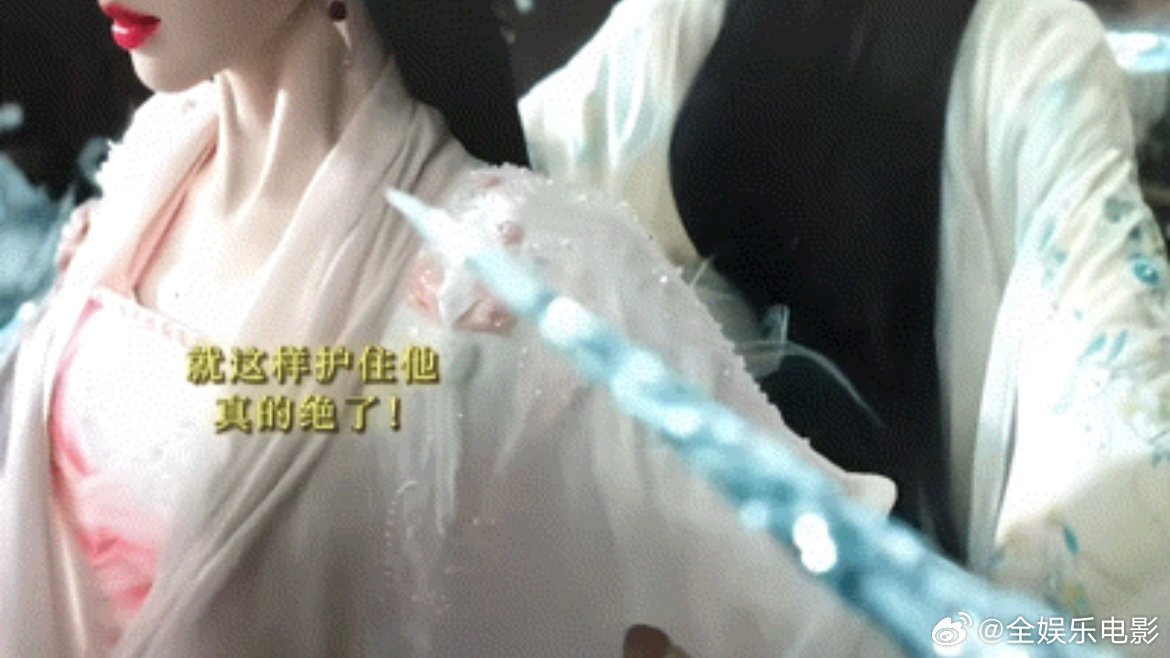 月鳞绮纪转场月鳞绮纪的转场月鳞绮纪神级转场，好中二啊哈哈哈！月鳞绮纪神级转场