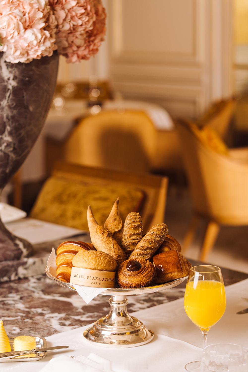 随着盛夏将至，多切斯特精选酒店集团 (Dorchester Collection