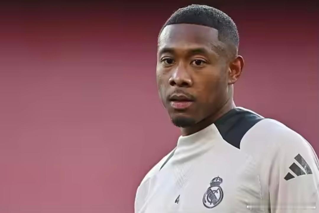 记者：阿拉巴做出最终决定，他将在赛季末自由身离开皇马转会记者斯基拉最新消息，皇马