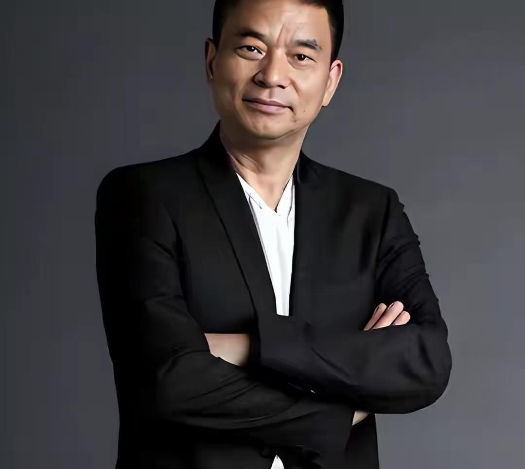 新希望乳业赴港上市，刘永好父女年分红近3亿，自身短期债务超10亿

新乳业最近又